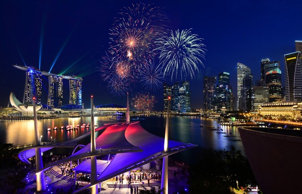 SGSIN - Singapore - Marina Bay Sands Firework - Credits Singapore Tourism Board Photographer Andrew Tan.jpg